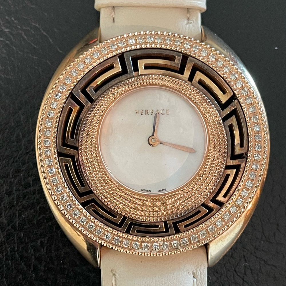 VTG 2007 Versace Women Medusa Vanity Rose Gold IP DIAMONDS Quartz Watch 67Q 39MM